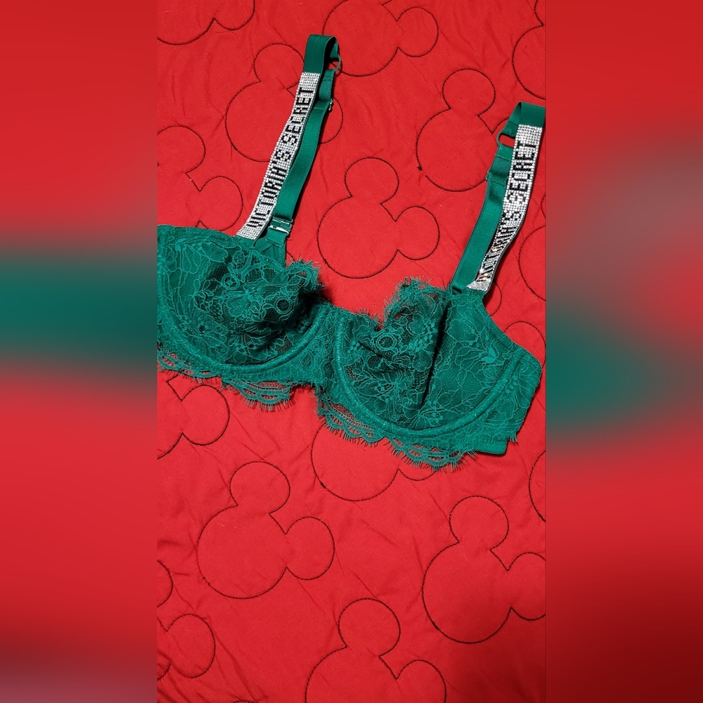 Kelly Green Victoria's Secret push up balconette bra size 34c